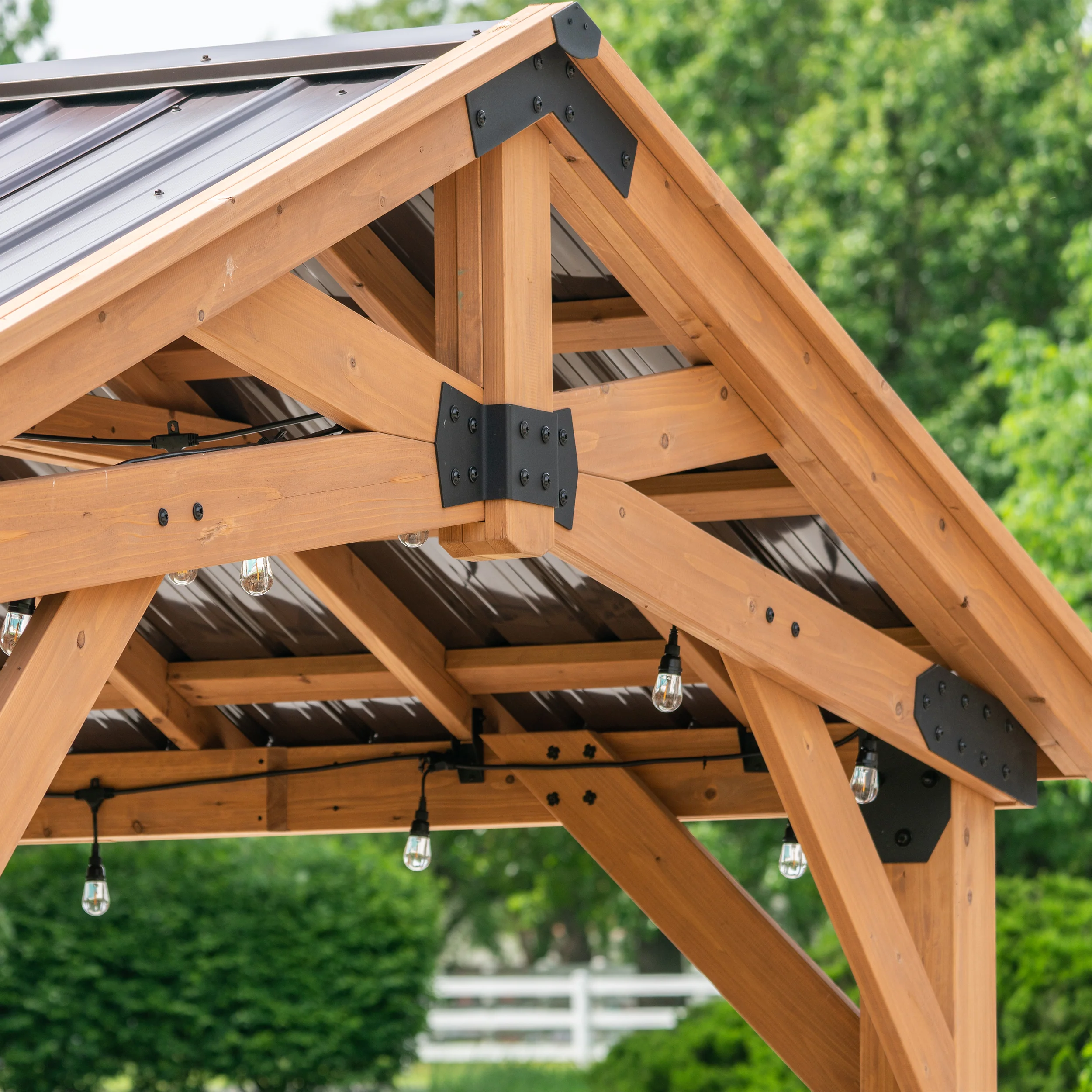 5.0m x 3.7m (16ft x 12ft) Norwood Gazebo - Image 5