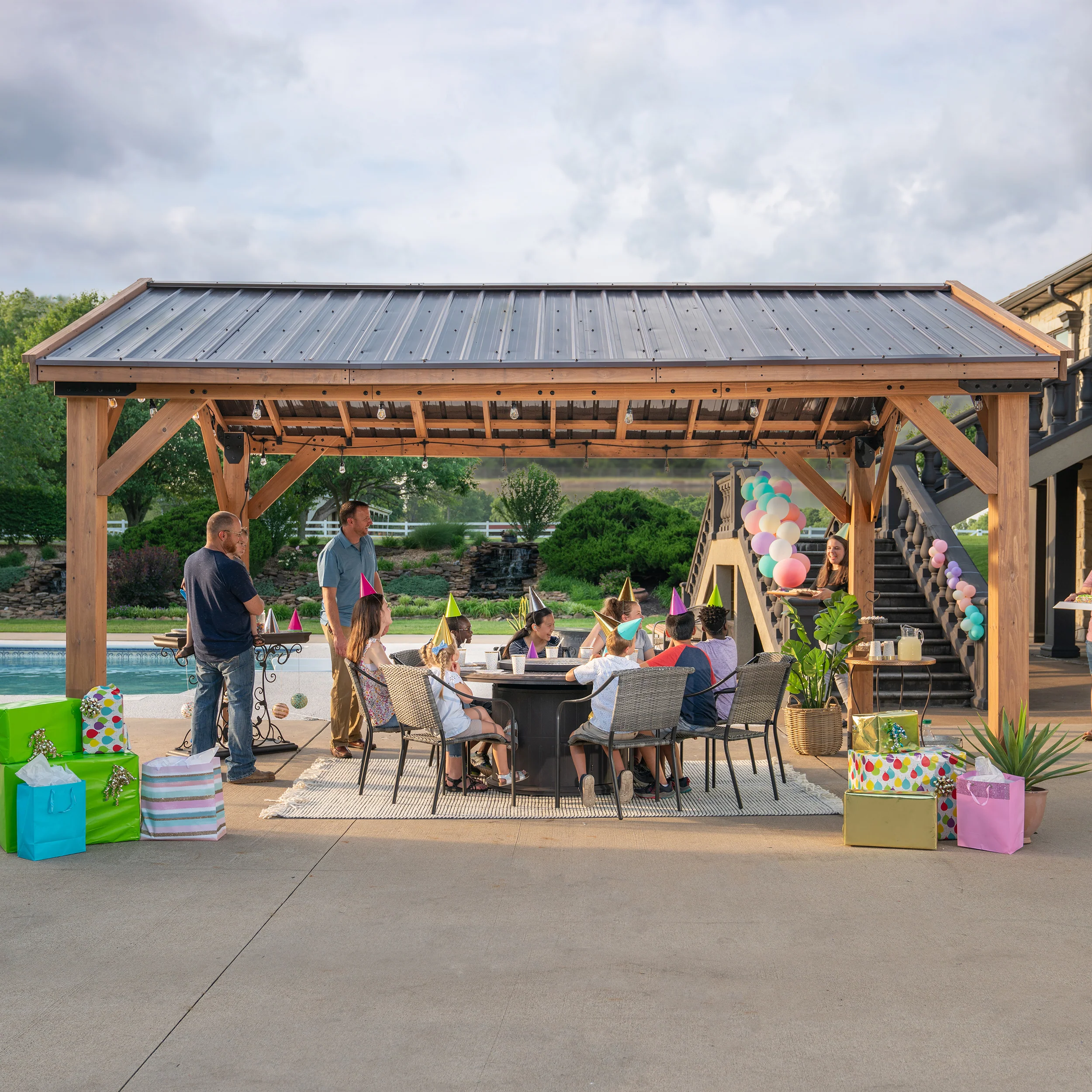 5.0m x 3.7m (16ft x 12ft) Norwood Gazebo - Image 9
