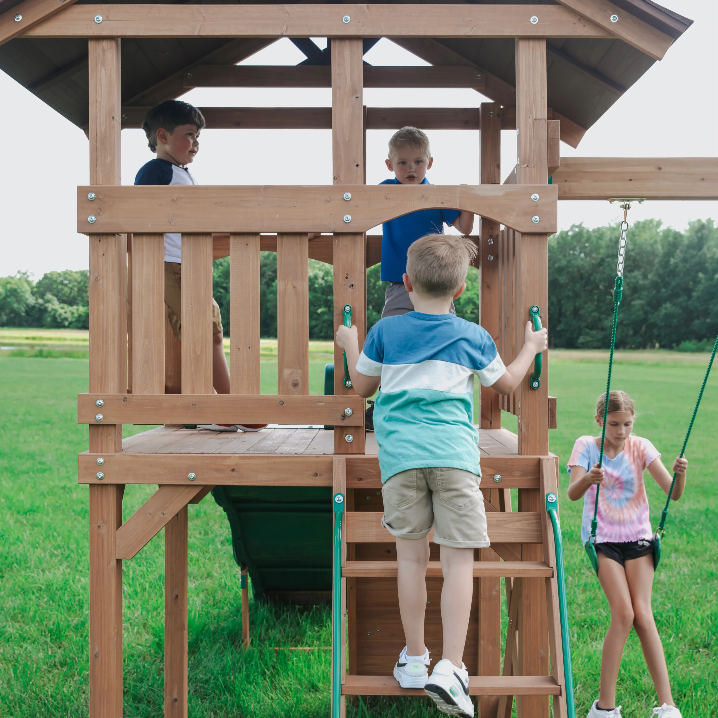 Lightning Ridge Swing Set and Climbing Frame - Image 8