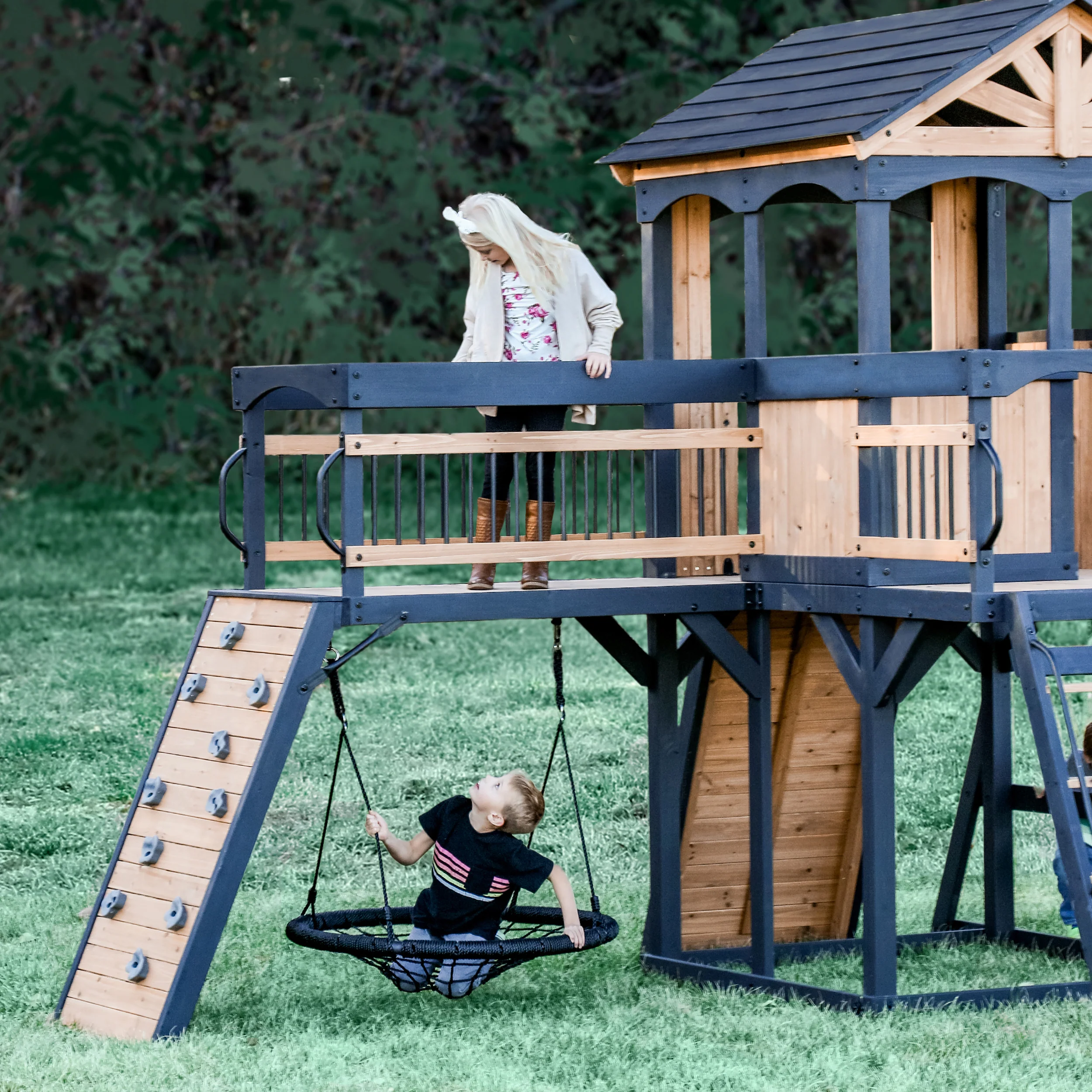 Timber Crossing Swing Set and Climbing Frame - Image 4